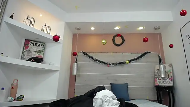 AlexandraCambell online show from 12-19-25, 11:39