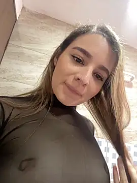 Snapshot of karla-thomsom10 chatting on 11-29-25, 06:44 karla-thomsom10 online show from 11-29-25, 06:44