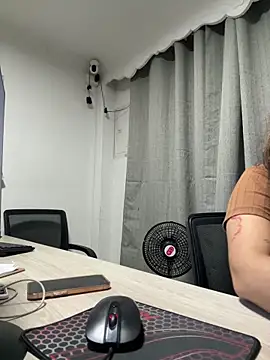 lana rousse01 online show from 01-18-26, 06:44