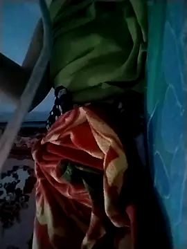 Snapshot of Minety473 chatting on 11-01-25, 07:32 Minety473 online show from 11-01-25, 07:32