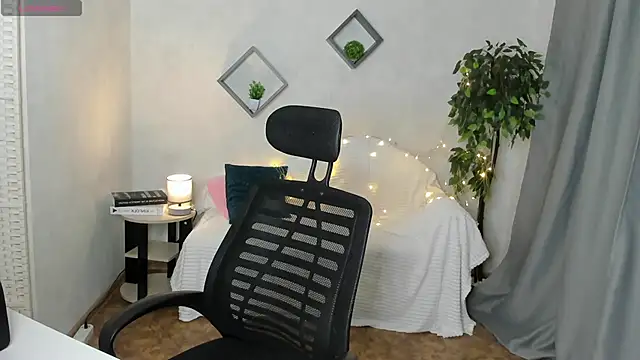 stacey  doll online show from 10-08-25, 01:25
