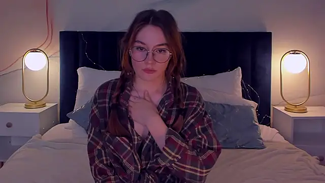 LanaAirlie online show from 11-16-25, 03:01