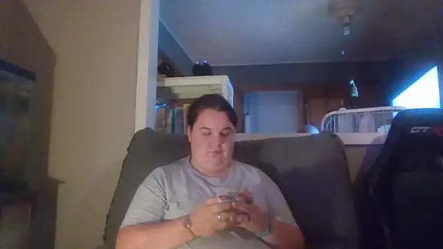 Snapshot of LittleBunny3 chatting on 09-16-25, 12:22 LittleBunny3 online show from 09-16-25, 12:22