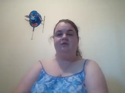 Snapshot of LittleBunny3 chatting on 09-22-25, 08:55 LittleBunny3 online show from 09-22-25, 08:55