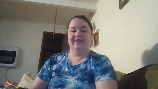 Snapshot of LittleBunny3 chatting on 10-12-25, 10:53 LittleBunny3 online show from 10-12-25, 10:53