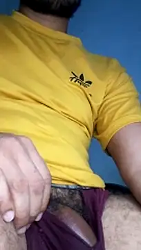 Snapshot of Bosssweet22cm chatting on 05-04-26, 01:45 Bosssweet22cm online show from 05-04-26, 01:45