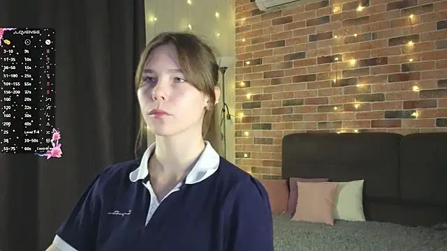 EmiliDen online show from 10-21-25, 05:02