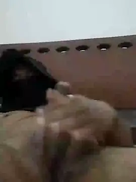 Snapshot of Sexjoe- chatting on 11-21-25, 01:32 Sexjoe- online show from 11-21-25, 01:32