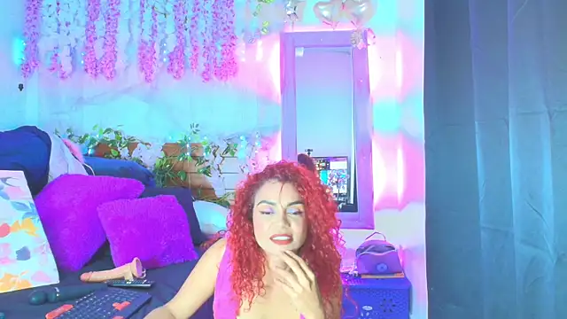 Snapshot of DevoraHarper_ chatting on 05-13-26, 01:19 DevoraHarper online show from 05-13-26, 01:19