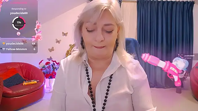 HypnotikCate online show from 02-23-26, 05:10