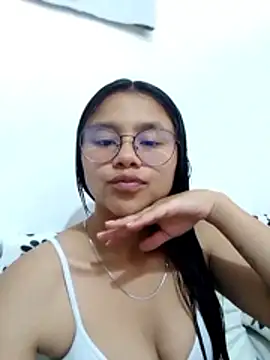 SofieLove 01 online show from 03-25-26, 07:42