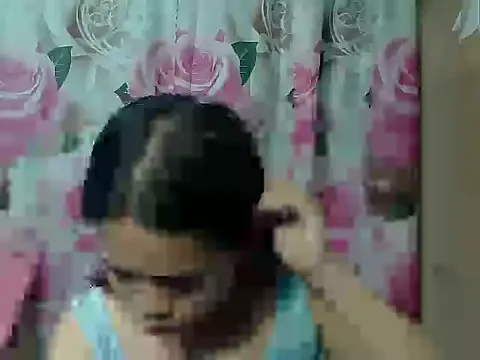 Snapshot of exoticpinay_dolly chatting on 06-11-26, 06:00 exoticpinay dolly online show from 06-11-26, 06:00