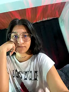 EVAH LEE  online show from 10-23-25, 01:27