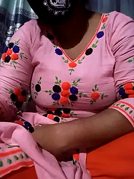 Snapshot of ANNA_HOT111 chatting on 11-23-25, 03:34 ANNA HOT111 online show from 11-23-25, 03:34