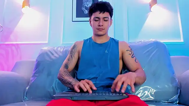 Leo santoro online show from 03-24-26, 12:21