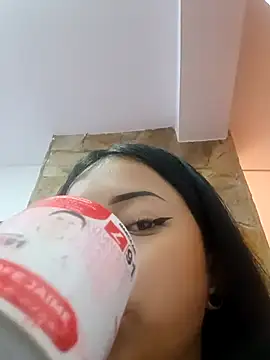 LilyCutee  online show from 10-21-25, 02:07