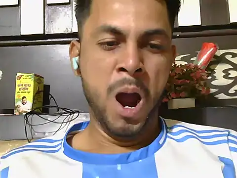 ursdreamperson online show from 04-20-26, 02:14