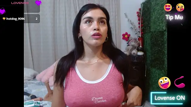 angelly  kate online show from 11-06-25, 01:39