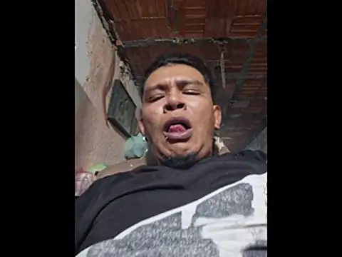 Snapshot of jordison420 chatting on 10-29-25, 02:14 jordison420 online show from 10-29-25, 02:14