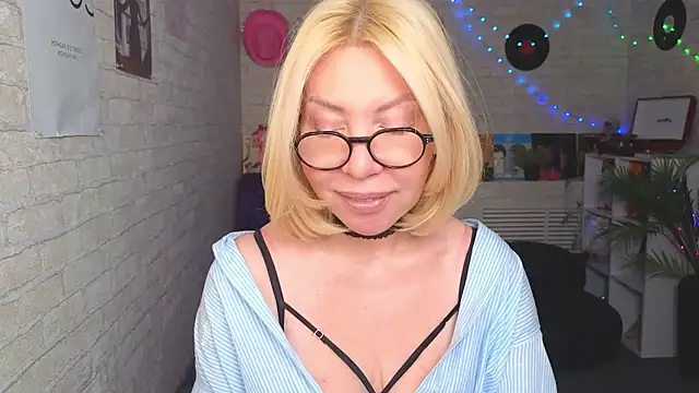 Wendy Waves online show from 01-17-26, 11:48