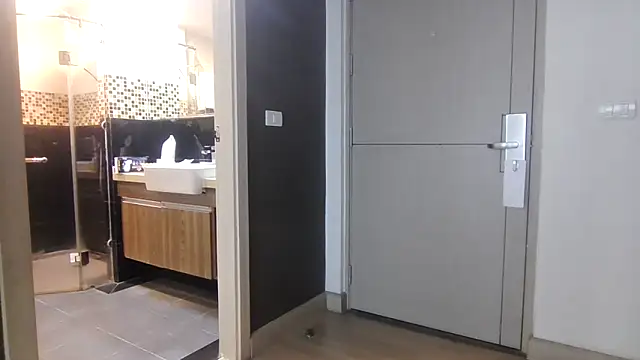 Snapshot of BigDickDaddddy chatting on 11-17-25, 06:52 BigDickDaddddy online show from 11-17-25, 06:52