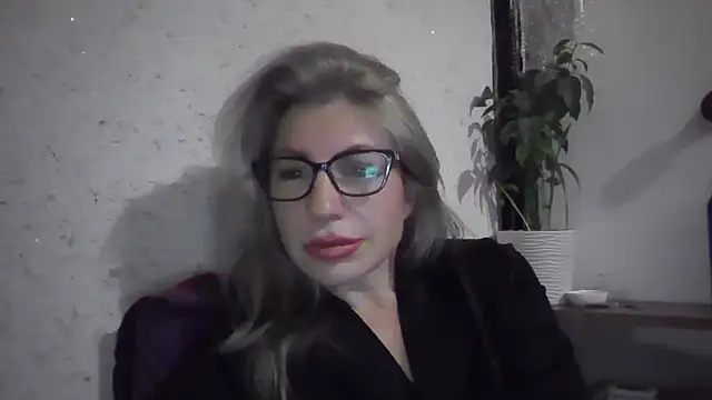 fox red lady7 online show from 11-12-25, 08:30