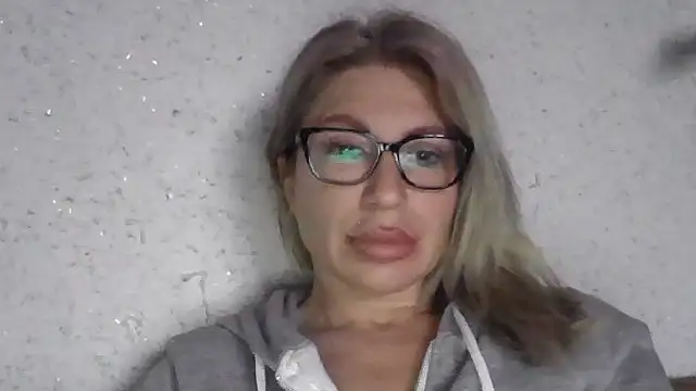 fox red lady7 online show from 04-10-26, 09:25