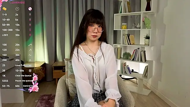 UdelaDodson online show from 01-12-26, 01:11