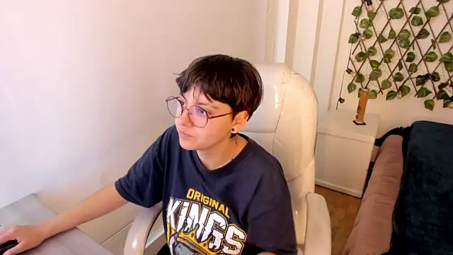 Nathaly ds online show from 11-12-25, 07:46