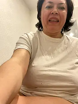 Kiravix online show from 12-19-25, 08:49