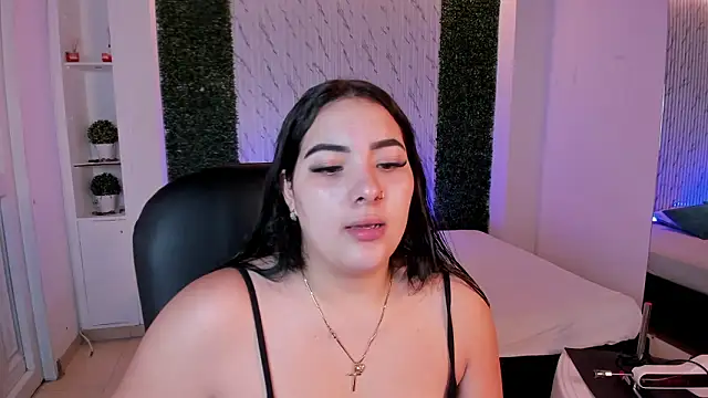 sofiacaramel online show from 02-12-26, 11:05