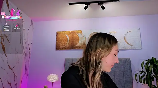 antonellastar24  online show from 04-10-26, 08:02