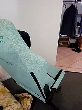 Snapshot of FailKitteh chatting on 02-27-26, 01:27 FailKitteh online show from 02-27-26, 01:27