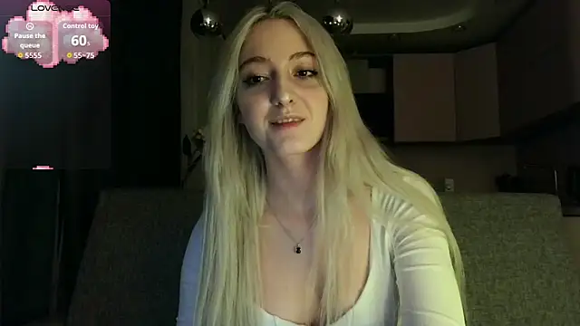 white liillyy online show from 10-05-25, 07:45