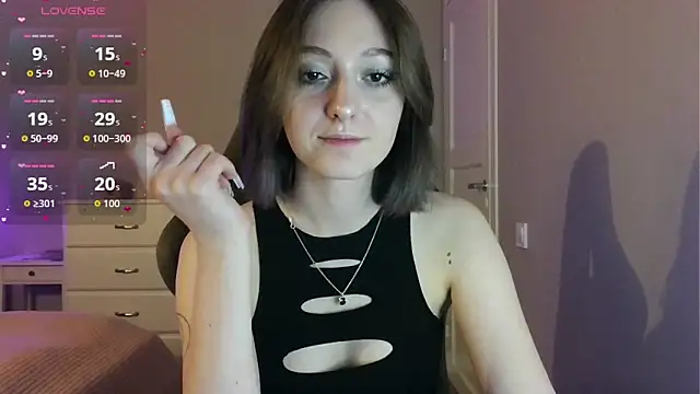 Snapshot of white_liillyy chatting on 05-13-26, 09:22 white liillyy online show from 05-13-26, 09:22