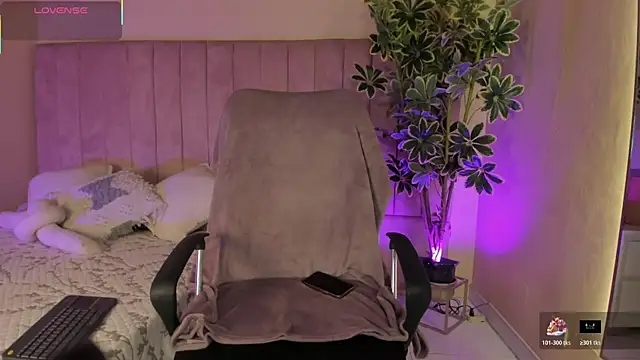 Mia mtnz02 online show from 01-13-26, 03:01