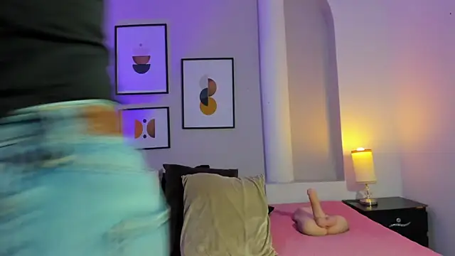 victoria flores1 online show from 11-08-25, 08:51