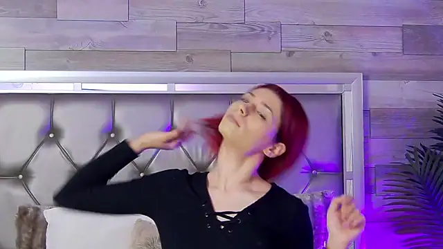 LunaHart online show from 03-04-26, 04:07