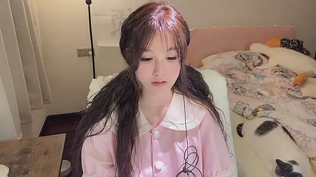 FuFu-puff online show from 11-22-25, 02:49