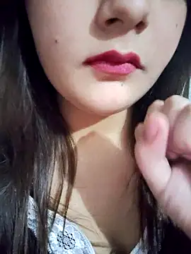 Snapshot of Anushka14321 chatting on 10-14-25, 07:47 Anushka14321 online show from 10-14-25, 07:47