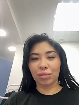 Mia stepMOM online show from 10-10-25, 06:01