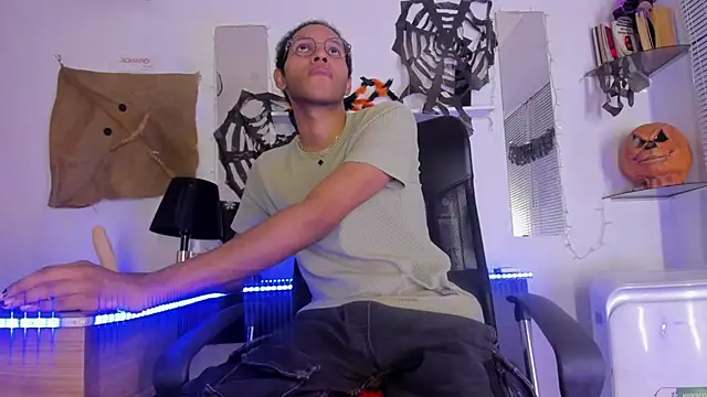 DEAMOL online show from 10-27-25, 06:34