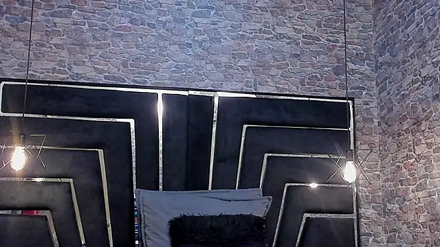 WILD FIREE  online show from 02-28-26, 08:10