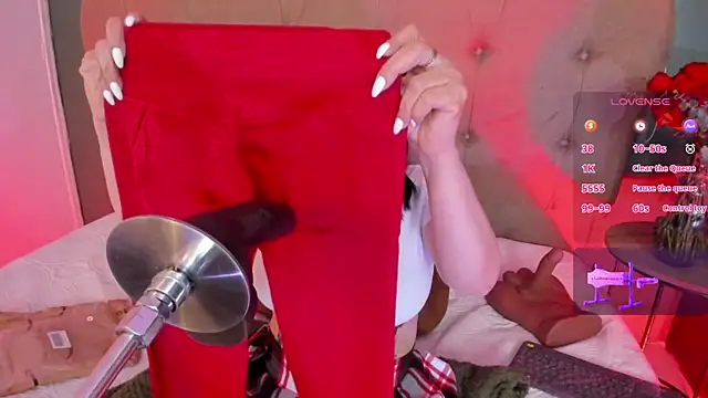 Snapshot of Karol_Pagee chatting on 02-17-26, 03:36 Karol Pagee online show from 02-17-26, 03:36