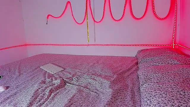 Snapshot of Dulce_TentacionLatina chatting on 10-06-25, 10:18 Dulce TentacionLatina online show from 10-06-25, 10:18