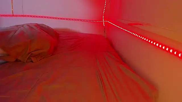 Snapshot of Dulce_TentacionLatina chatting on 10-11-25, 02:11 Dulce TentacionLatina online show from 10-11-25, 02:11