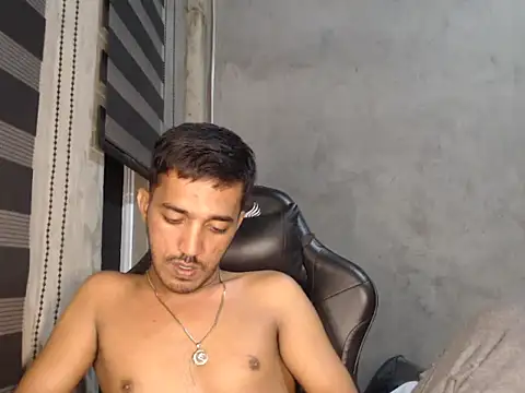 RowyCam online show from 09-09-25, 03:00