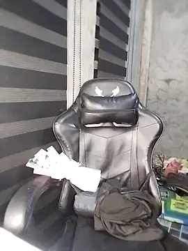 RowyCam online show from 02-11-26, 03:06