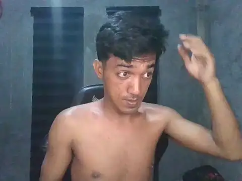 RowyCam online show from 03-10-26, 12:43