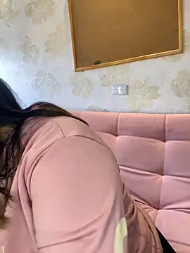 isabella horney  online show from 02-09-26, 12:31